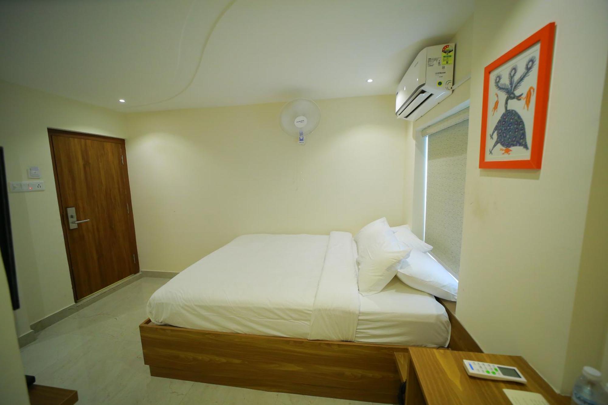 Dhruv Elite And Banquets Hotel Hyderabad Eksteriør billede