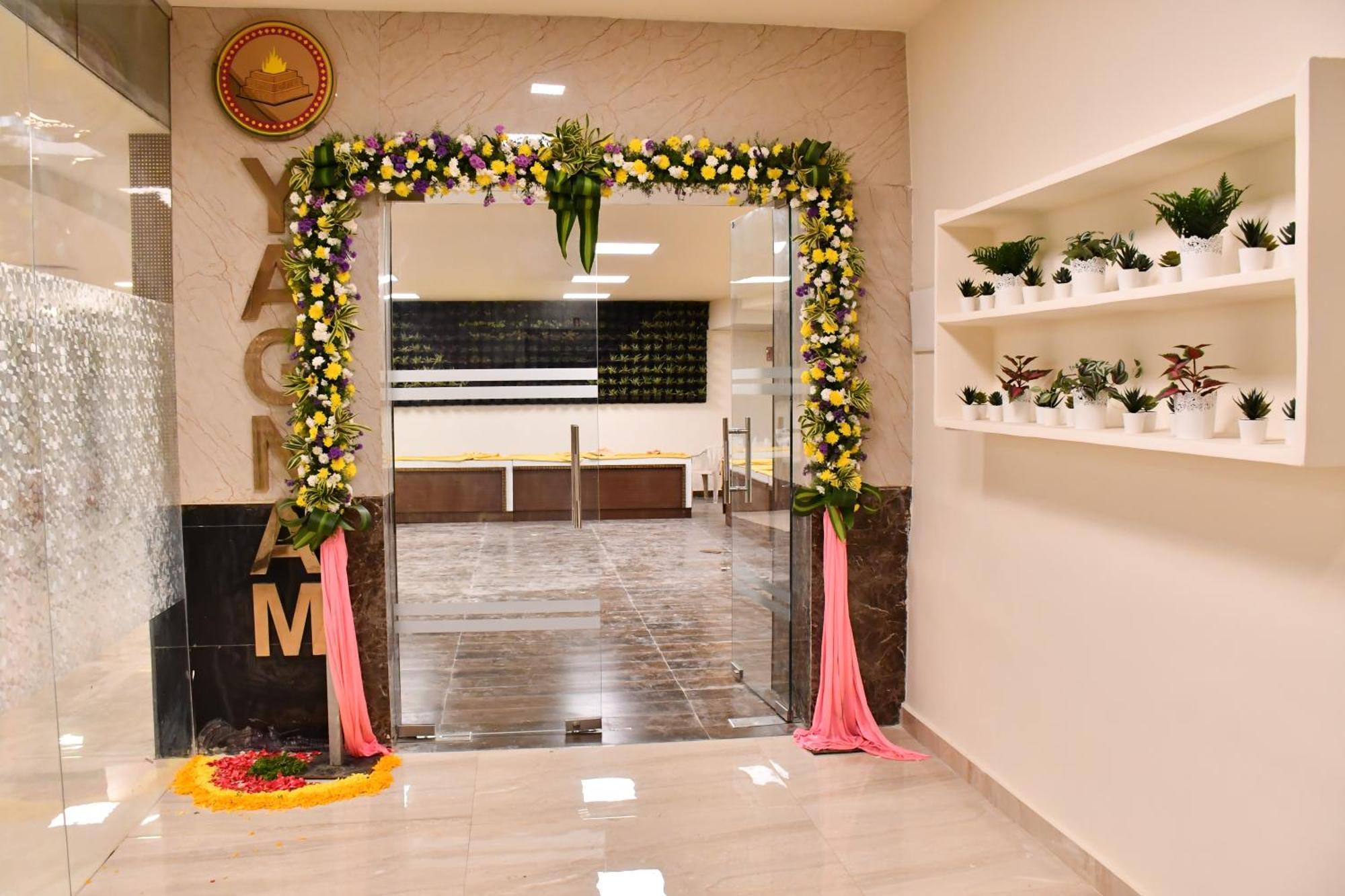 Dhruv Elite And Banquets Hotel Hyderabad Eksteriør billede