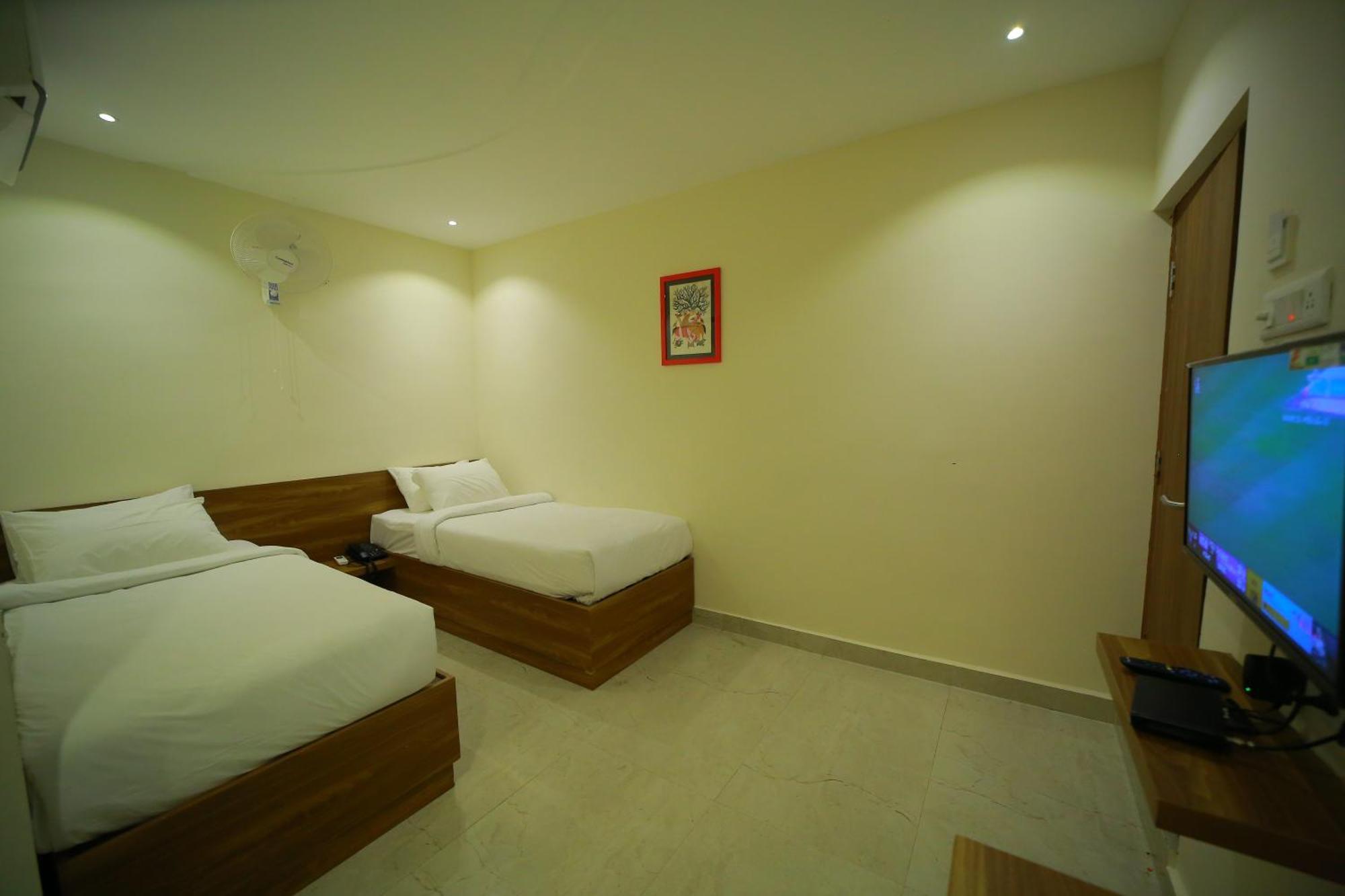 Dhruv Elite And Banquets Hotel Hyderabad Eksteriør billede